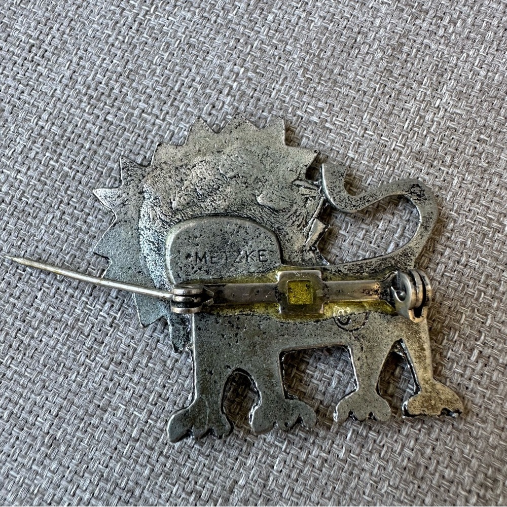 Metzke Lion Pin Brooch - Picture 3 of 4